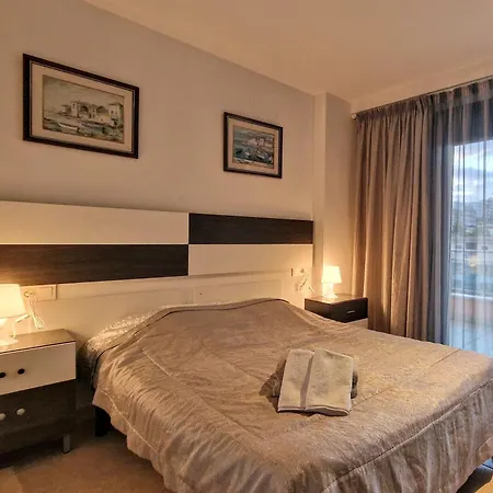 Apartment Rene Go2llolet
