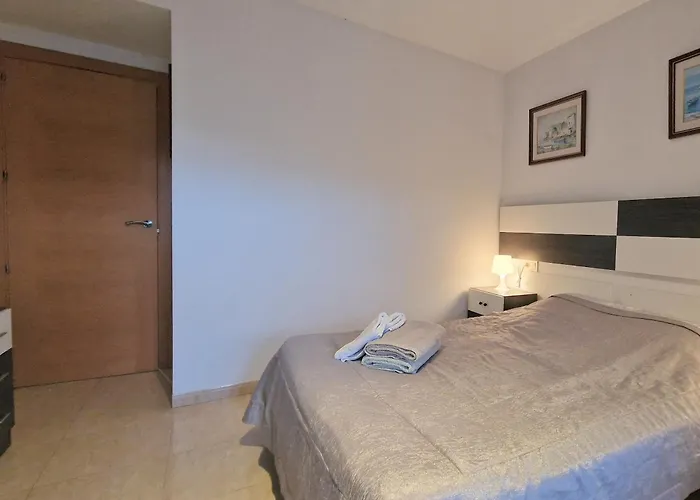 Apartament Rene Go2llolet *