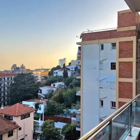 Rene Go2llolet Appartement